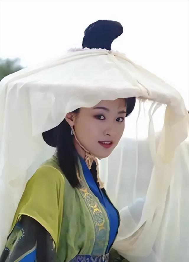 公主远嫁波斯，中途突然怀孕，于是就地建国，如今此地是中国领土