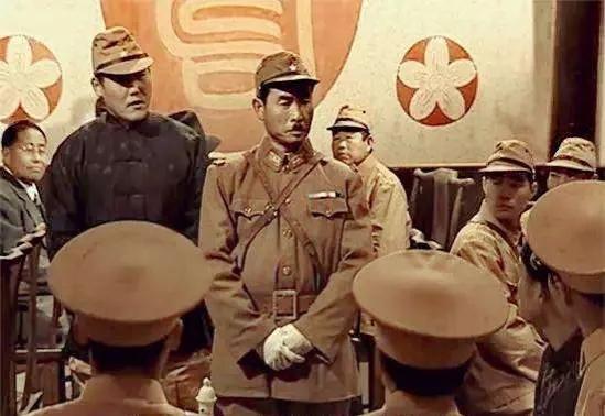 1942年潜伏在日伪心脏的中共特工送来手绘图，粟裕：枪毙电报科长