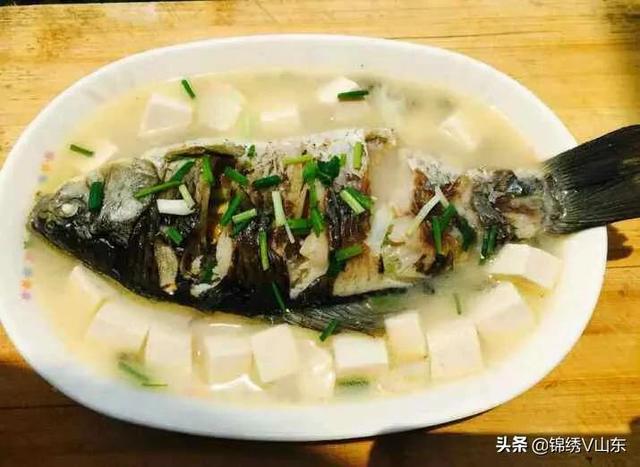 冲击式制砂机有底筛吗