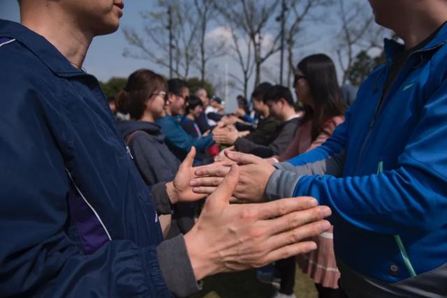 100人左右的团建