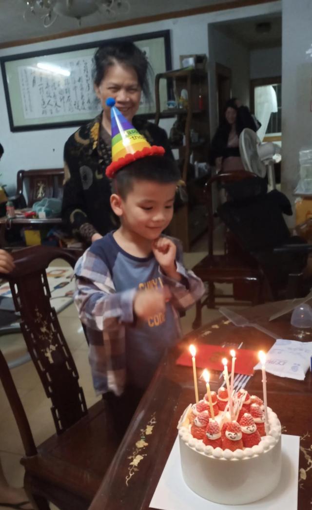 人生如书生活似画岁月是歌，赞扬刘三姐批判莫老爷