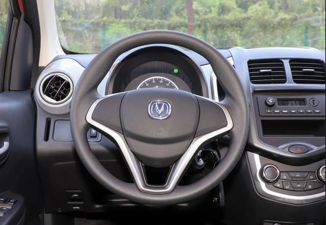 2.98万系列之长安奔奔E-star，燃油车底子比新造纯电有这几个优势