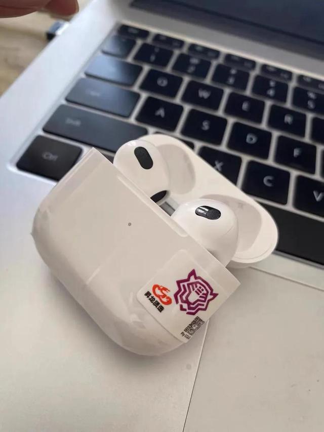 目前几个版本的华强北四代耳机如何选择？