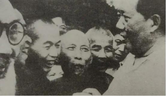 毛主席从不搞特权，晚年因何为此人破例？致信政府：请代我照顾他