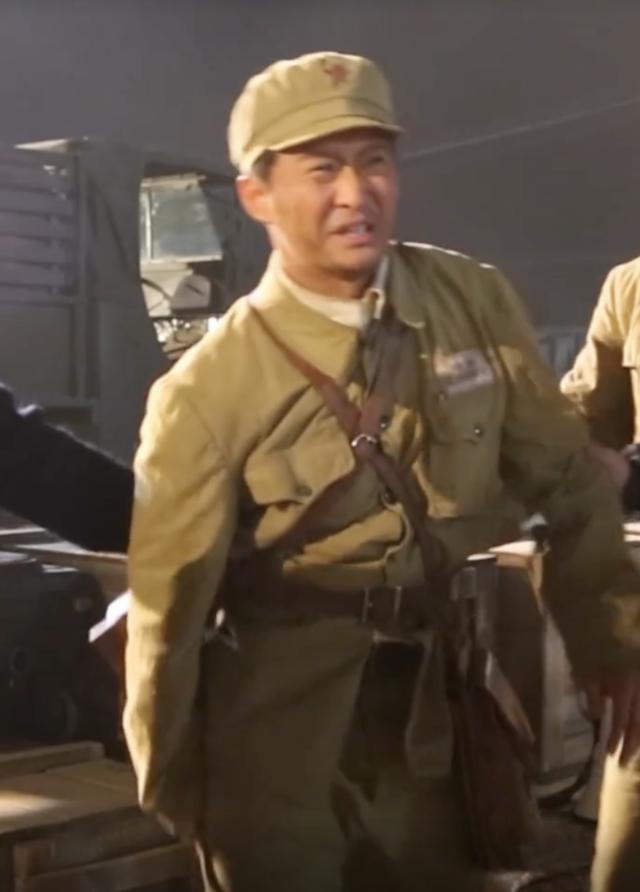 《人世间》背后故事：殷桃自扇耳光吓坏小演员，黄小蕾受伤不喊停