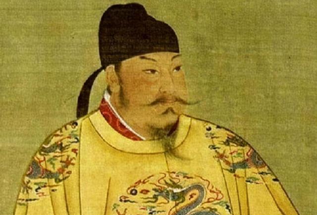 装傻30余年，被太监当成痴呆扶上皇位，一道圣旨让宦官后悔不已