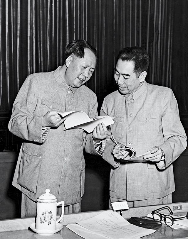 周总理点名要抓的逃犯郑蕴侠，因一个成语暴露，曾指导张国立拍戏