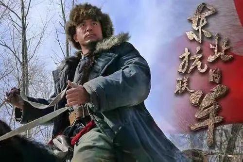 将军吃饭发现一只鸟，立即停筷命令：马上撤退，否则大难临头