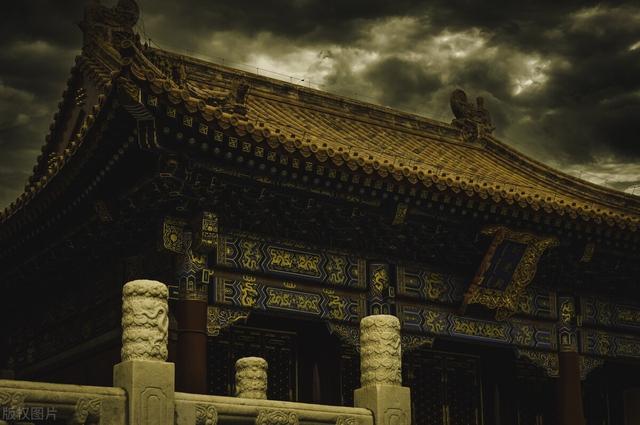 康熙开局和崇祯开局哪个难度大？