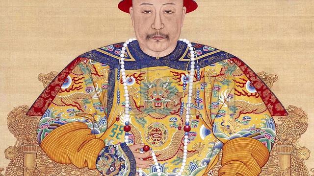 大清第一贪和珅，家中家徒四壁？嘉庆直接下令凿柱子