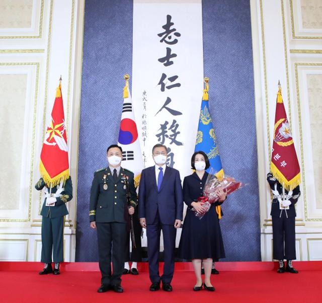 说好要还的战时指挥权呢？文在寅任期最后几十天，美国演都不演了
