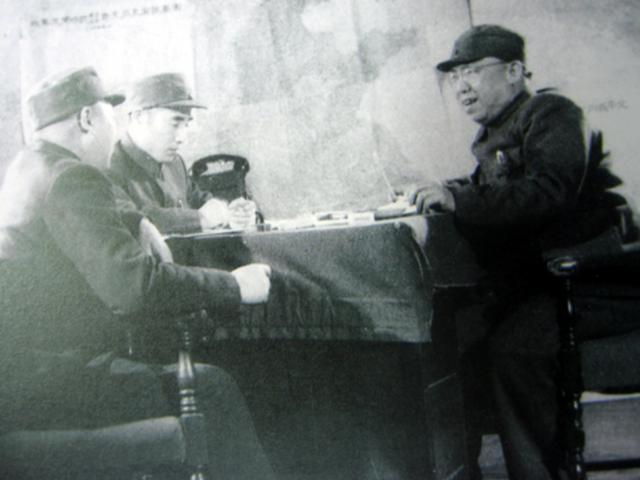 1955年授衔，林彪对刘亚楼的军衔感到不满，为他出头建议授予大将