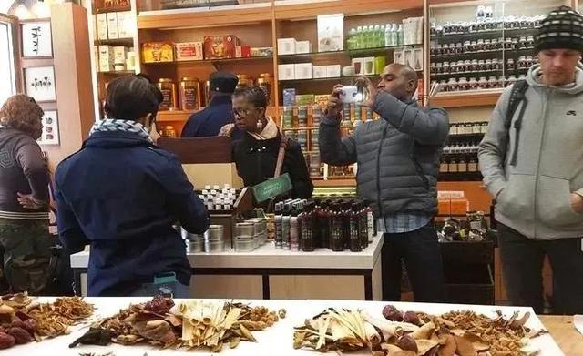 封城26天，累计感染超3万例：中医药取得的抗疫成果不能视而不见