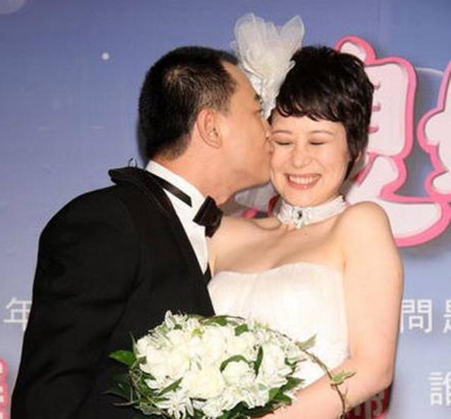 “野蔷薇”海清，25岁隐婚生子，嫁初恋20年，被宠成幸福阔太太