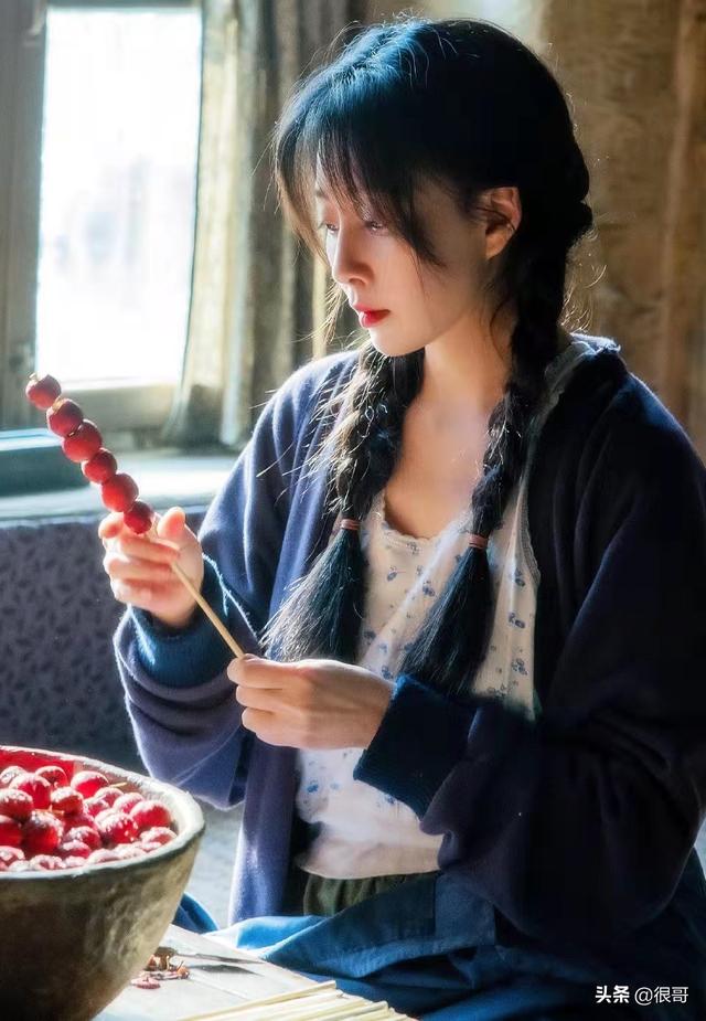 《人世间》：殷桃不仅用美貌和演技撑起了人设，还带火了一句台词
