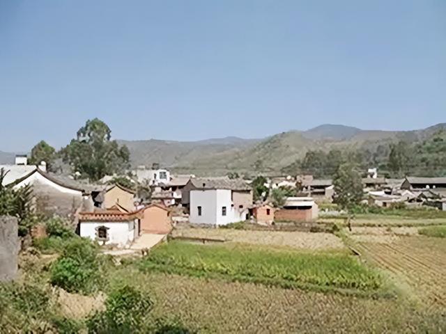 辽宁皇族村：村民是满清皇室正牌后裔，生活起居仍保留当年习惯