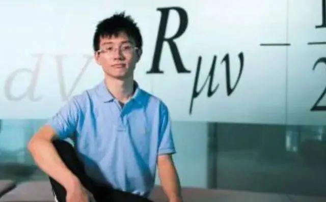 韦神上热搜，耗材急来踩，跪舔美国的角度真刁钻