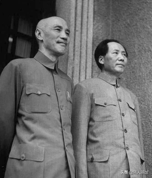李敏婚礼现场，毛主席将两个孩子揽入怀中，毛远志：我忘不了那天