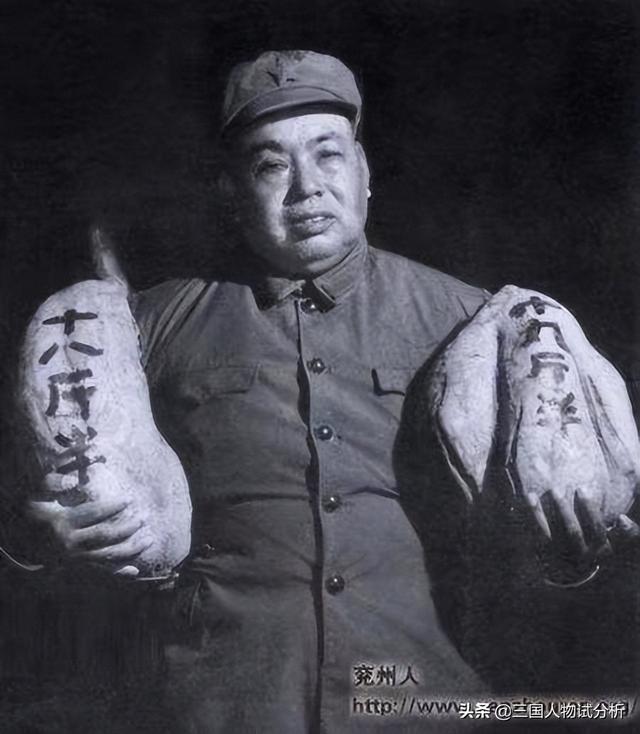 粟裕命令连续行军十天的许世友折返，许怒挂电话，陈毅：不懂指挥