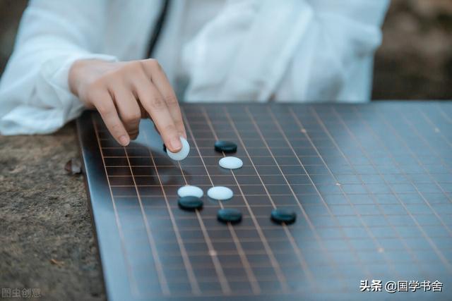 《菜根谭》：闲时修性，忙时守心