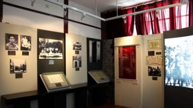 1973年杜聿明参观毛主席旧居，宋希濂拉住他袖子：我们不进去了吧