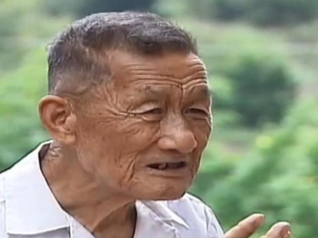 2010年，湖南独眼老农头疼求医，发现颅中子弹，暴露老兵身份