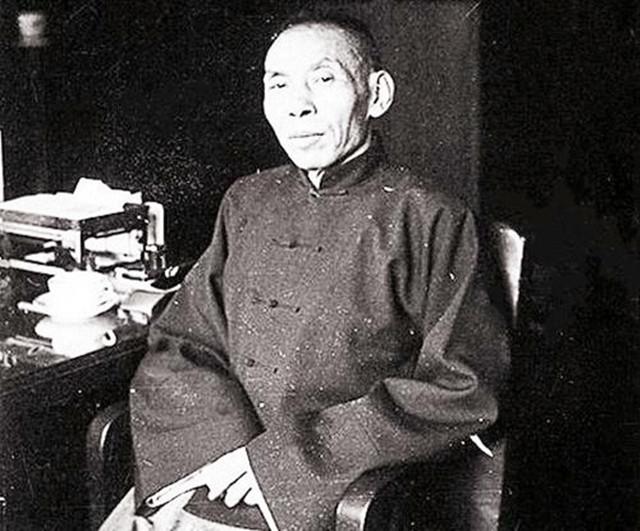 军统戴笠死前都发生了什么？身边众人的反常行为，好似早就安排好