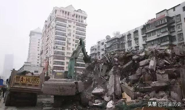 2016年武汉修地铁拆迁，女房主觉得1500万太少，法院：先拆再说