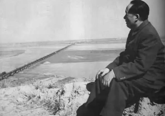 76年主席逝世，汪东兴看三遍悼词后提出一条意见，华国锋：我赞成