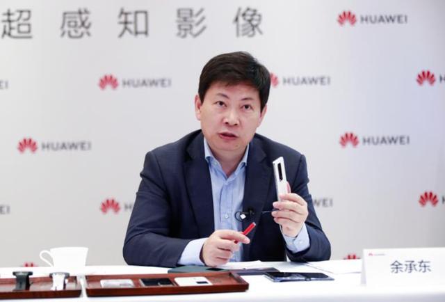 华为空出的高端市场，苹果抢了50%、小米+OV也抢了50%