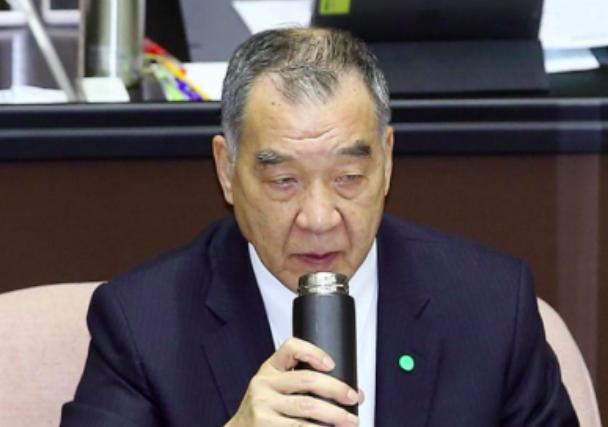台海有变？台当局发放避难手册，解放军军机密集巡台发出警告
