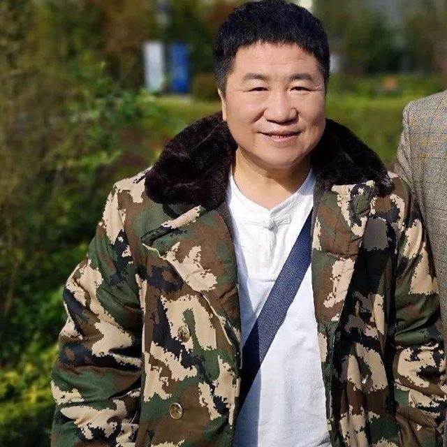 从临时工到本山副总，刘流为何“甩掉”赵本山？娇娇应该学习一下