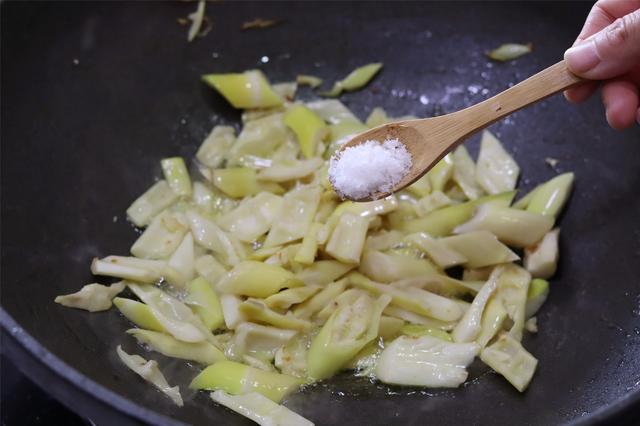 阳春三月，推荐8道“黄金菜”，营养丰富，顺应季节，舒坦过春天