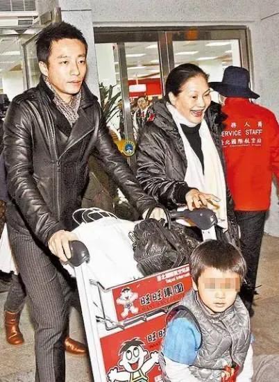 相比于大S新欢一身的腱子肉，汪小菲“暖妻”的10个细节，更实在