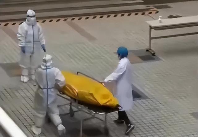 全网愤怒！上海一福利院欲送未死老人火化，人还在动装进裹尸袋？