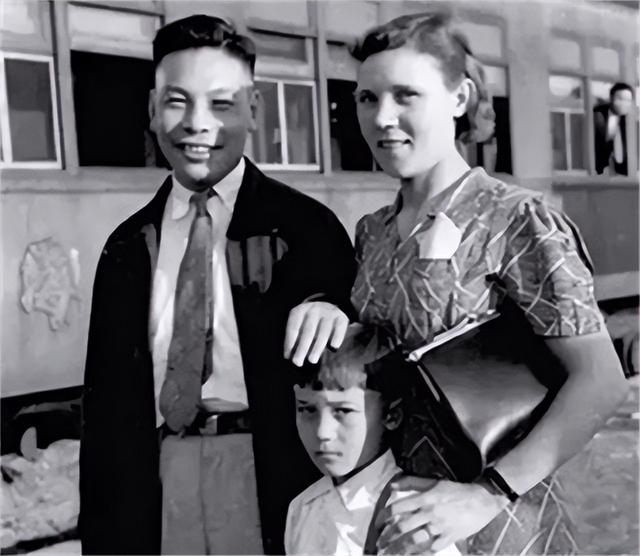 蒋孝严认亲路：奔波半生成蒋氏最大辈分，花了65年才认祖归宗