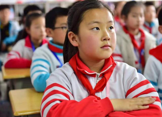 小学“入学年龄”将有变化？家长看后各持己见，教育部作出回应