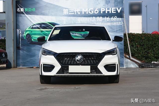 1.1L油耗，低价大空间大马力家用车，AMT变速箱，带你看名爵6 PHEV