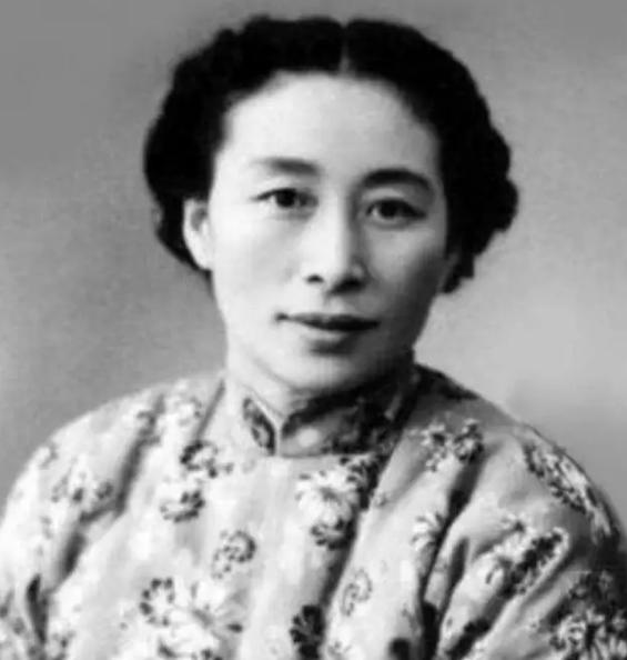 陈赓去世31年后，妻子傅涯前往台湾，下飞机后：不知道该上哪辆车