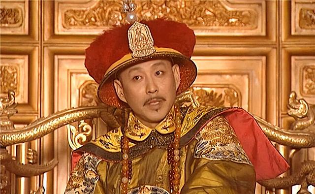 雍正抓周的时候，拿起笔瞎写1字，康熙看后脸色大变，最后成真