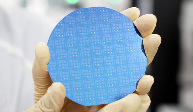 美半导体又出幺蛾子，12家中企被列入“黑名单”，理由如出一辙