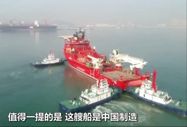 美国找新加坡打捞公司捞出坠海的F35，没想到打捞船却是我国造的