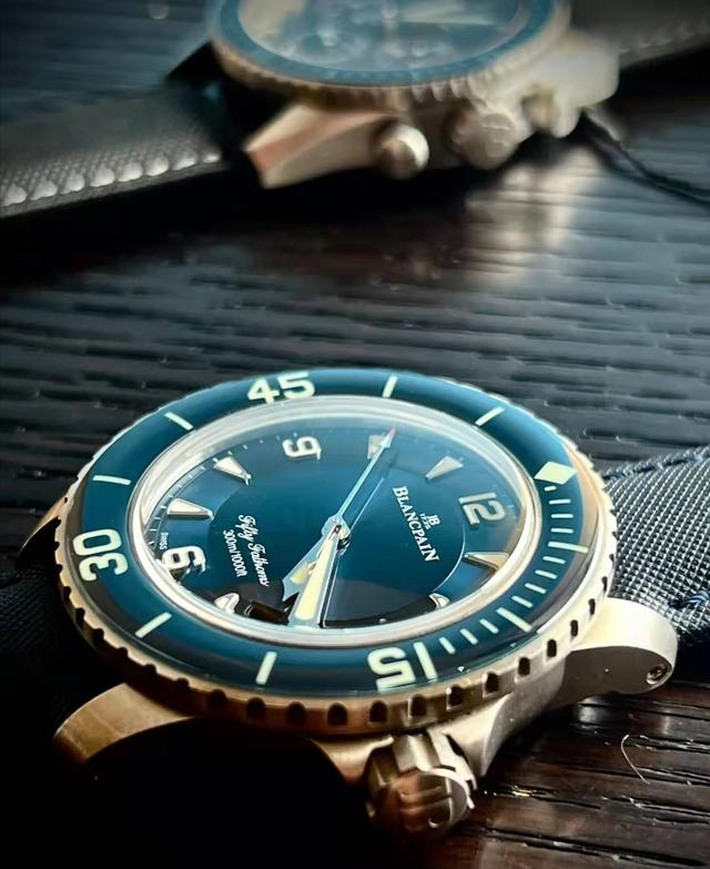 Apple  Watch会不会摧毁瑞士钟表业？值得深思