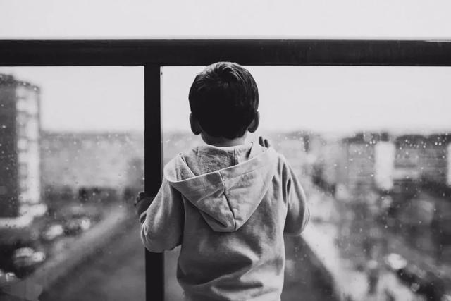 怎么处理孩子离家出走(孩子离家出走如何处理)(图5)
