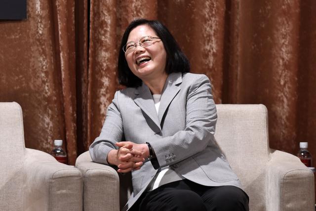 洪秀柱出席冬奥会，蔡英文罕见邀大陆官员赴台，大陆做法很有智慧