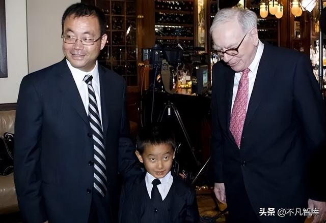 最后一届巴菲特午餐来了，将花落谁家？曾共餐的4位国人，咋样了