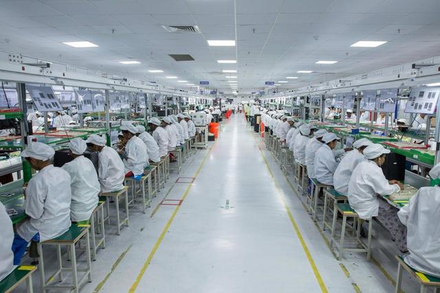 小米年赚3.5亿，却被印度罚款5.6亿，印度半年封禁中国250个APP