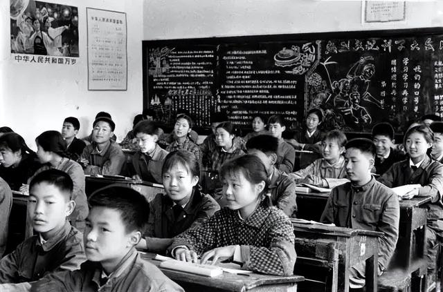 大时代的开始：1978年老照片，春天已经开始苏醒