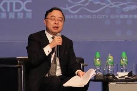 在中国年收租近百亿，曾给美国捐20亿，如今也给香港捐了1千万