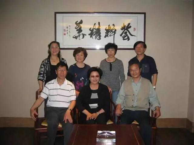 “四川王”刘湘死后：其妻数次向蒋介石发难，所留4子女结局各异